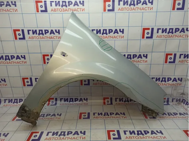 Крыло переднее правое Renault Logan