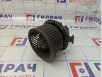 Моторчик отопителя Renault Logan 272106020R