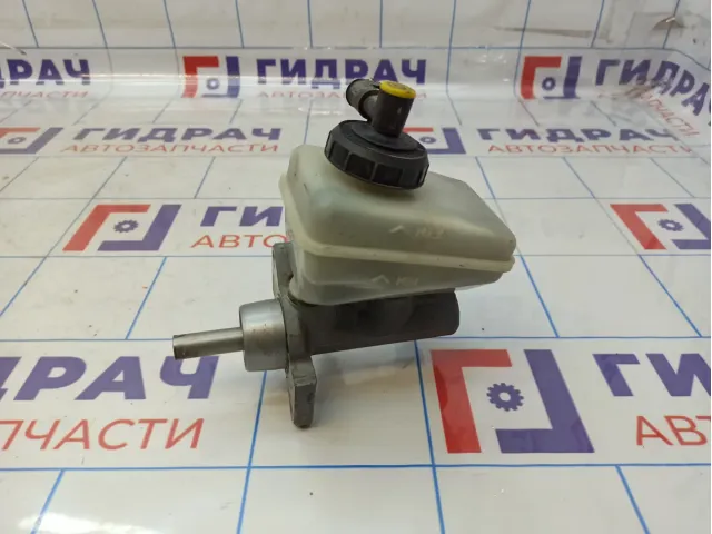 Цилиндр тормозной главный Renault Logan 6001551028