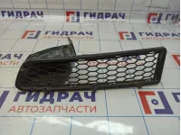 Решетка в бампер правая Renault Logan 6001546784