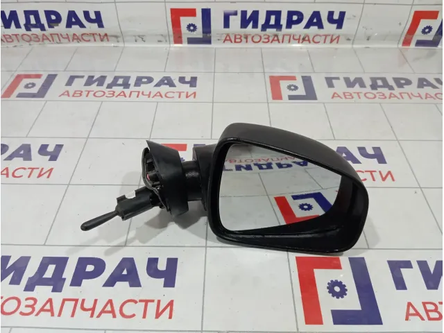 Зеркало механическое правое Renault Logan 8200965092