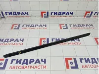 Накладка стекла переднего левого Renault Logan 6001548979