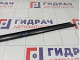 Уплотнитель стекла заднего правого Renault Logan 6001547008