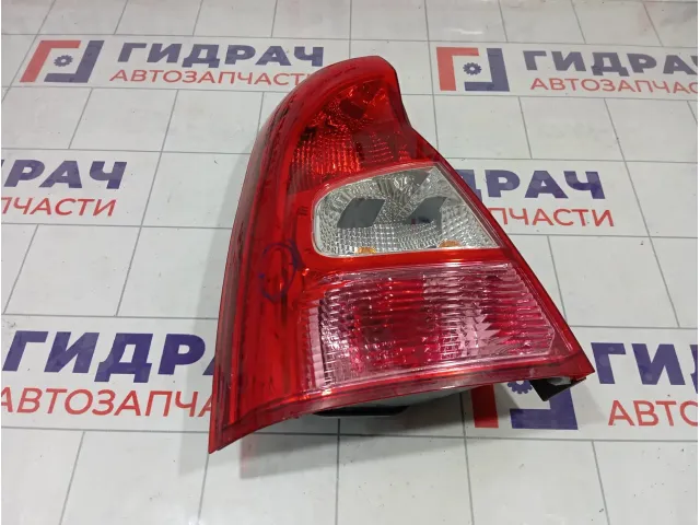 Фонарь задний левый Renault Logan 8200744760