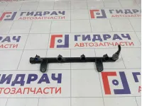 Топливная рампа (топливная рейка) Renault Logan 8200494284