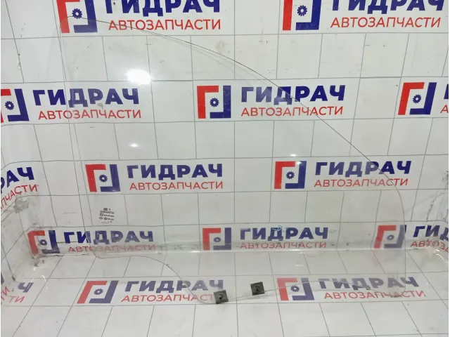 Стекло двери передней правой Renault Logan 8200211927