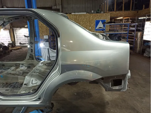 Крыло заднее левое Renault Logan