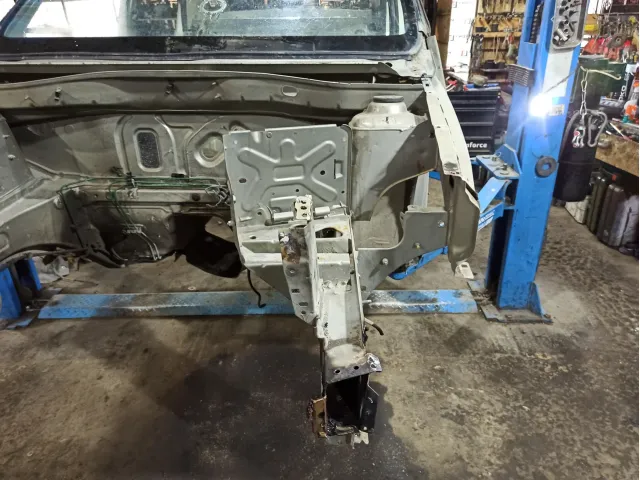 Лонжерон передний левый Renault Logan