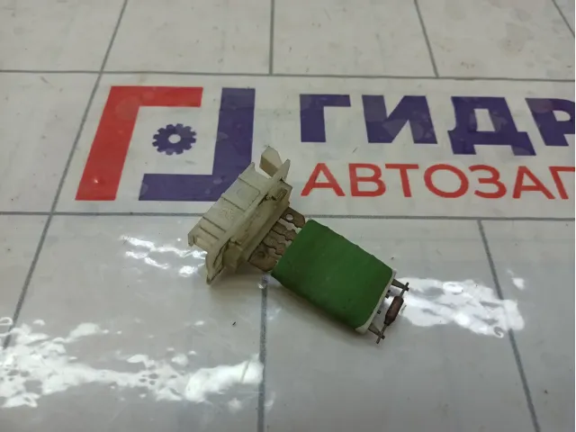 Резистор отопителя Renault Logan 6001551674
