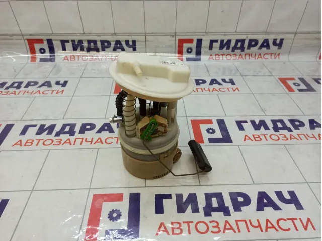Насос топливный Renault Logan 8200903680