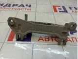 Кронштейн КПП (АКПП, МКПП) Renault Logan 8200216113