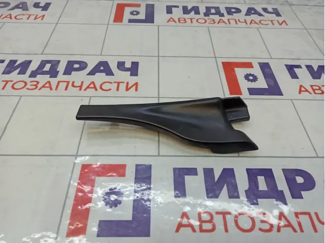 Накладка решетки стеклоочистителя левая Renault Logan 8200273993