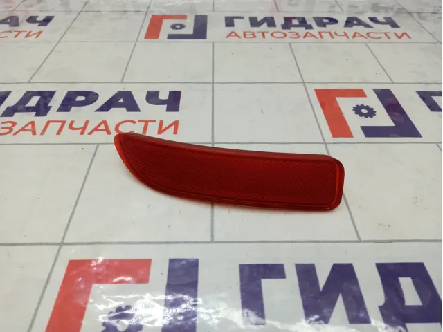 Отражатель в задний бампер правый Renault Logan 8200751778