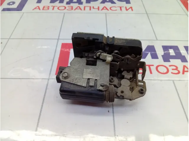 Замок двери задней правой Renault Logan 8200928481