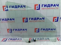 Стекло двери передней правой Renault Logan 8200240554
