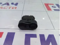 Кнопка обогрева стекла Renault Logan 8200710682