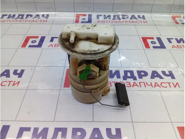 Насос топливный Renault Logan 6001547604