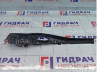 Решетка под лобовое стекло (Жабо) правая Renault Logan 8200294316