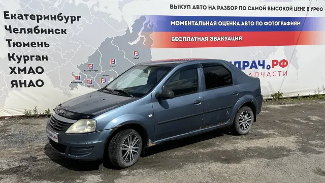 Автомобиль Renault Logan  в разборе