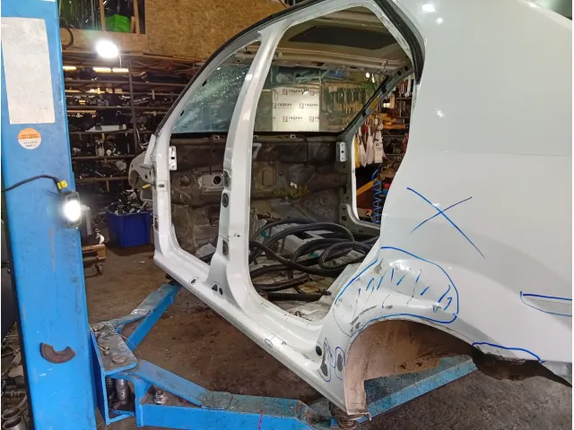 Порог со стойкой левый Renault Logan 6001546980