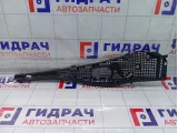 Решетка под лобовое стекло (Жабо) правая Renault Logan 8200294316