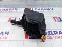 Блок предохранителей Renault Logan 243800196R