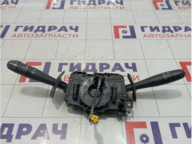 Переключатель подрулевой Renault Logan 8200792575