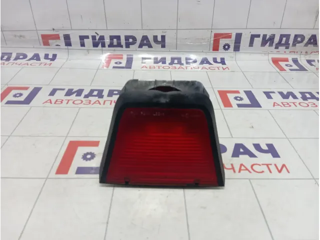 Фонарь задний стоп сигнал Renault Logan 8200211037