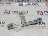 Стеклоподъемник механический задний левый Renault Logan 8200783890