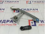 Стеклоподъемник механический задний правый Renault Logan 8200783891