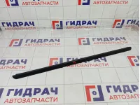 Накладка стекла переднего правого Renault Logan 6001548978