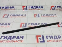 Накладка стекла заднего левого Renault Logan 6001548977