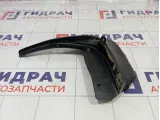 Брызговик задний правый Renault Logan 6001998164