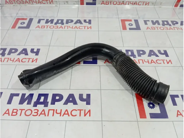 Патрубок воздушного фильтра Renault Logan 165569445R