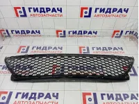 Решетка бампера центральная Renault Logan 8200752803