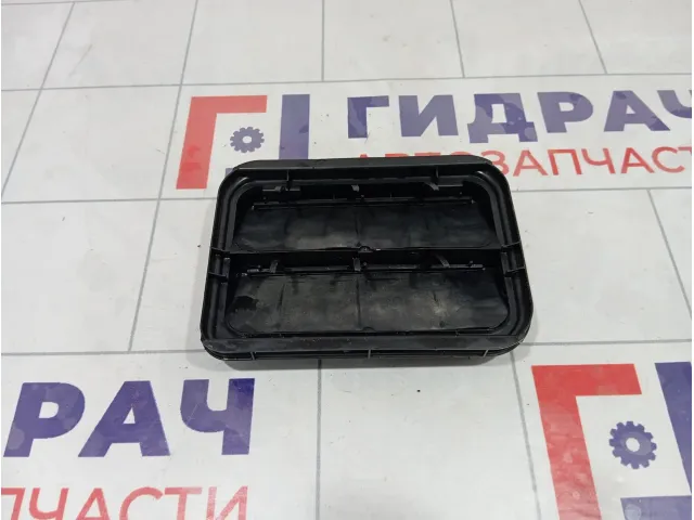 Решетка вентиляционная Renault Logan 7700838358