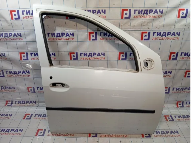 Дверь передняя правая Renault Logan 801001895R