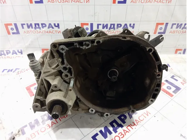 МКПП (механическая коробка переключения передач) Renault Logan 320103760R