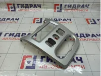 Рамка магнитолы Renault Logan 8200739441