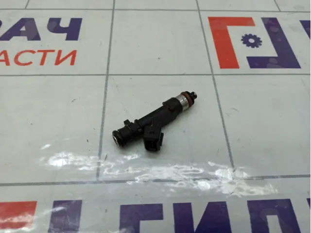Форсунка инжекторная Renault Logan 8200227124