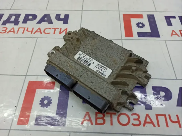 Блок управления двигателем Renault Logan 8200856659