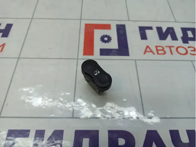 Кнопка стеклоподъемника Renault Logan 8200602227