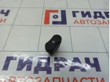 Кнопка центрального замка Renault Logan 8200870250