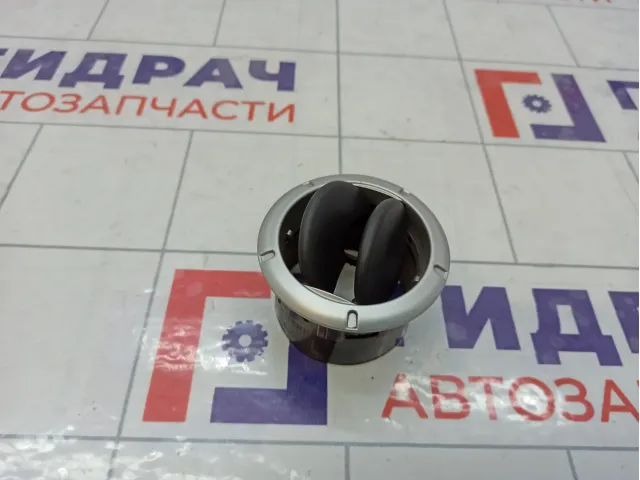 Дефлектор воздушный Renault Logan 8200817797