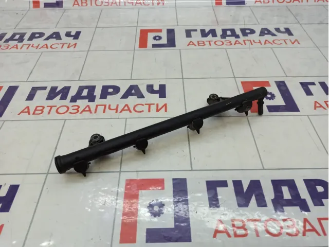 Топливная рампа (топливная рейка) Renault Logan 8200494284