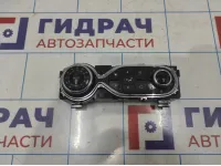 Блок управления климатической установкой Renault Logan 2 275105737R