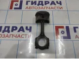 Поршень с шатуном Renault Logan 2 121000999R