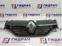 Решетка радиатора Renault Logan 2 623105727R