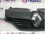 Решетка радиатора Renault Logan 2 623105727R