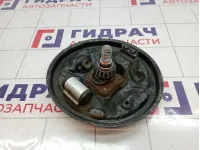 Щит опорный задний правый Renault Logan 2 440007570R